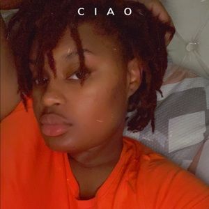 Meet your Posher, Javiera